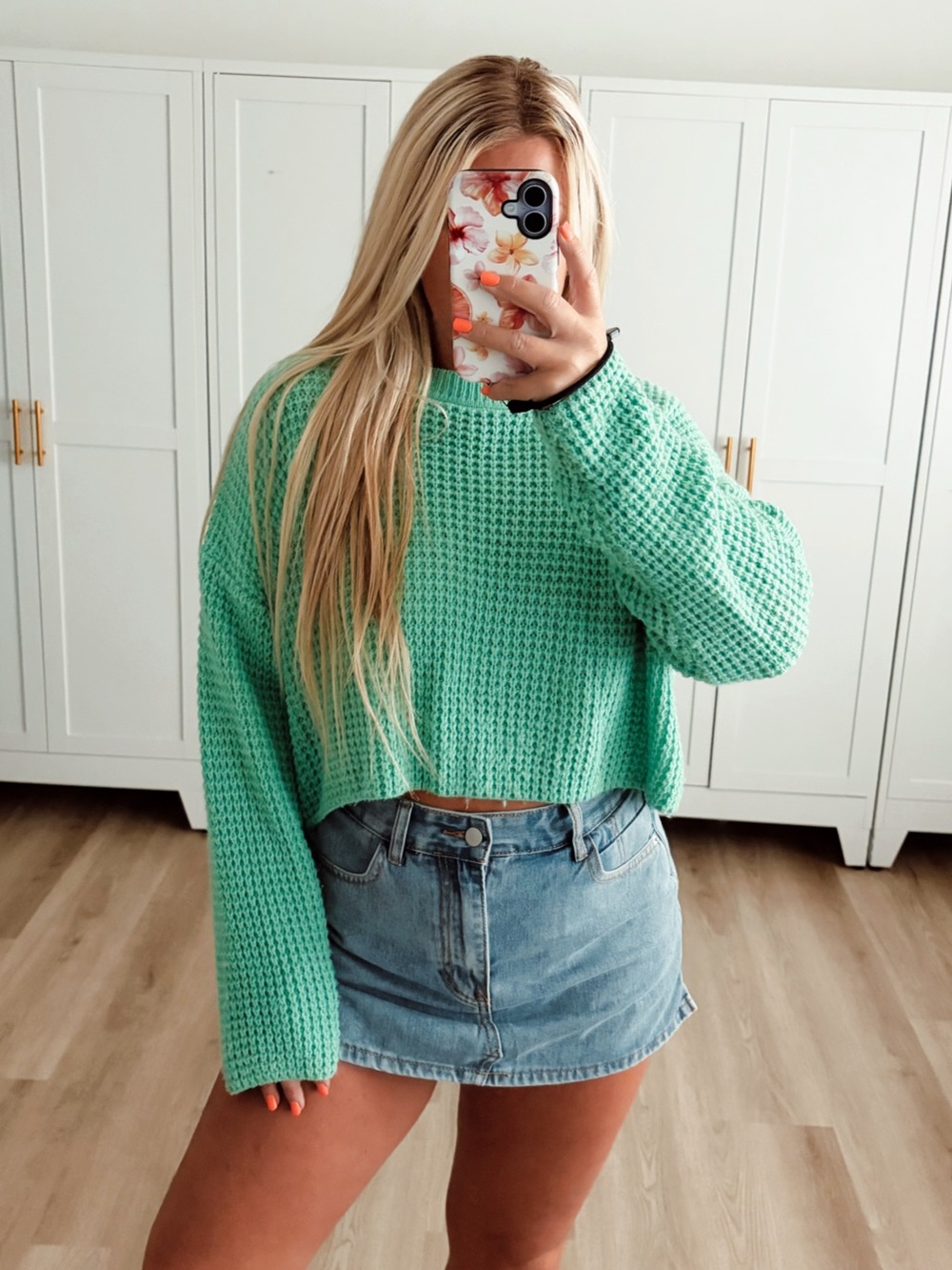 Green knit cropped sweater